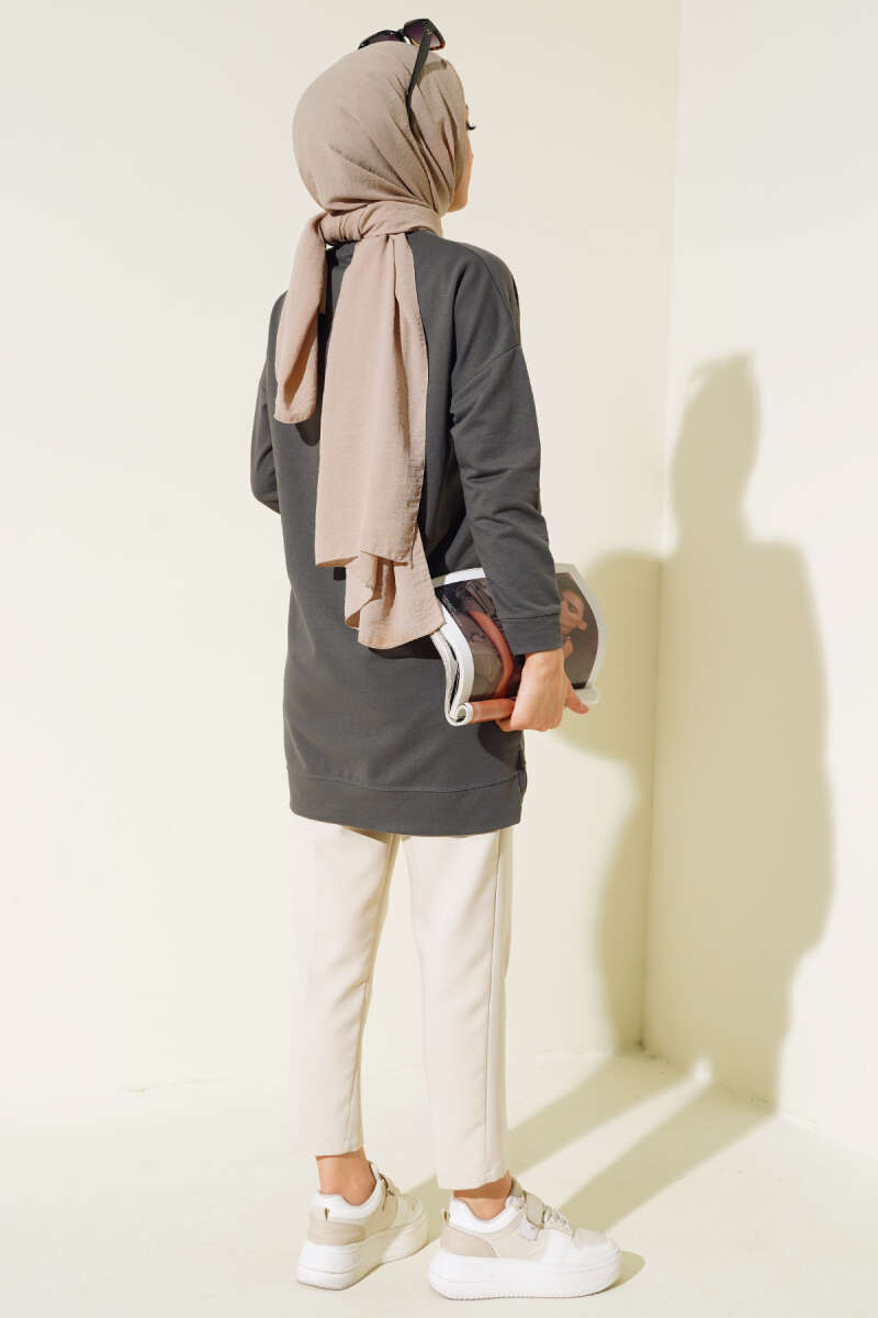 Loose Tunic with Emblem - Smoke Grey