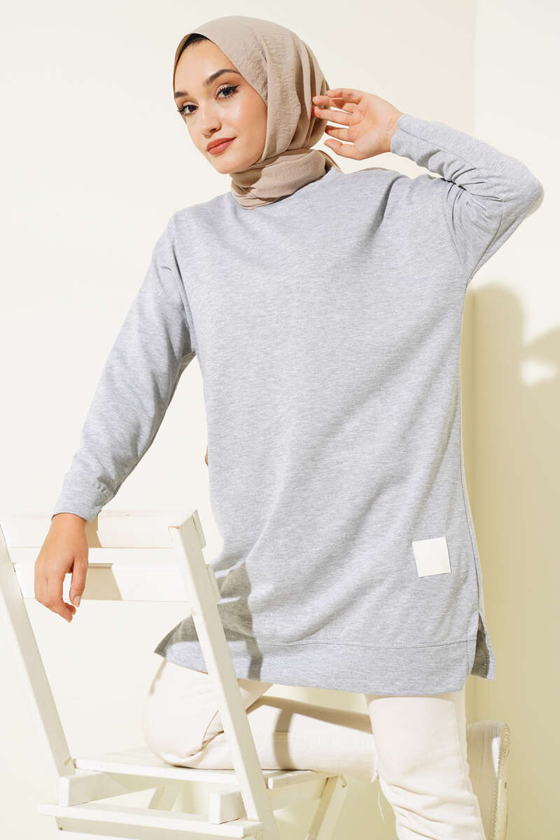 Loose Tunic with Emblem - Grey