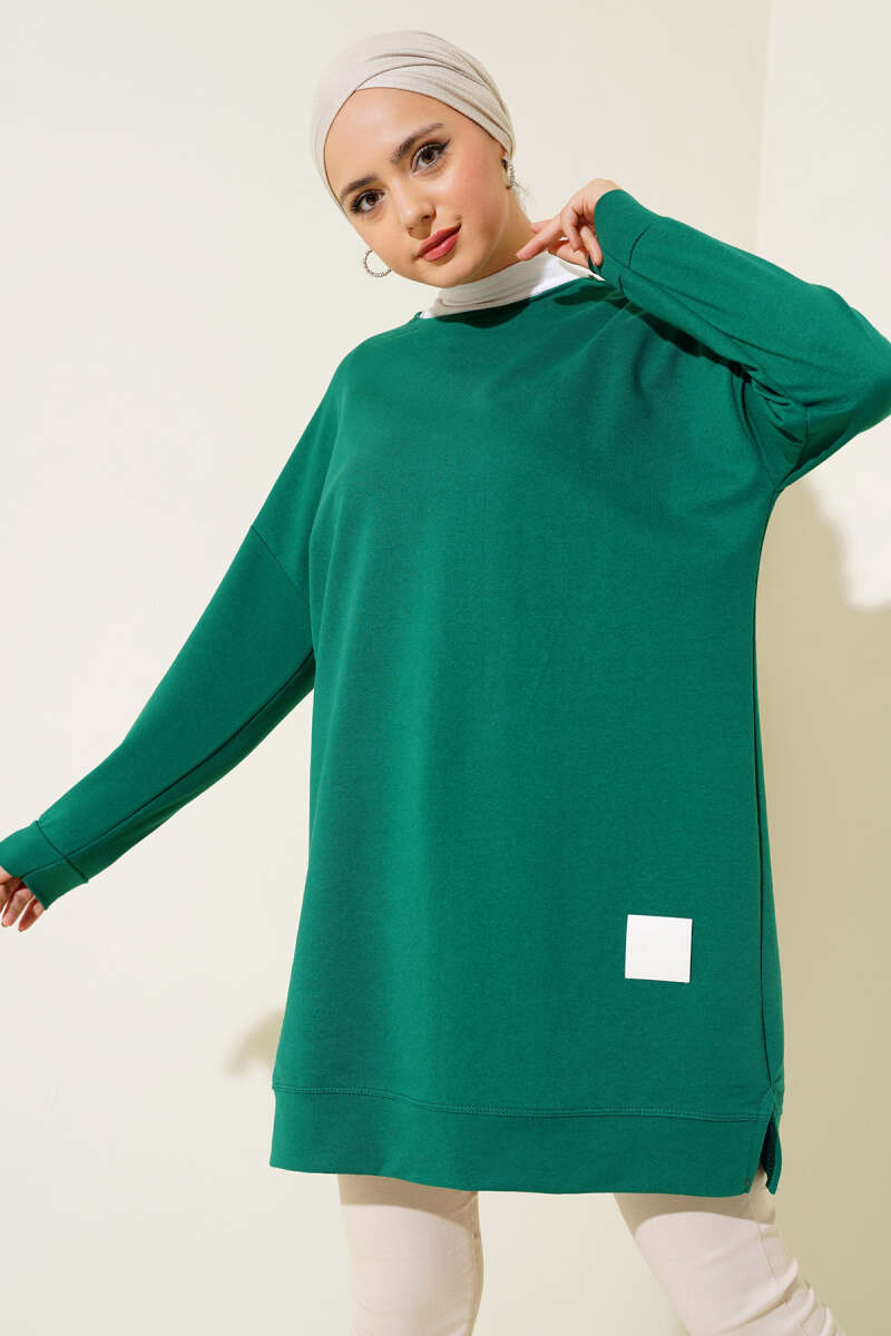Loose Tunic with Emblem - Green