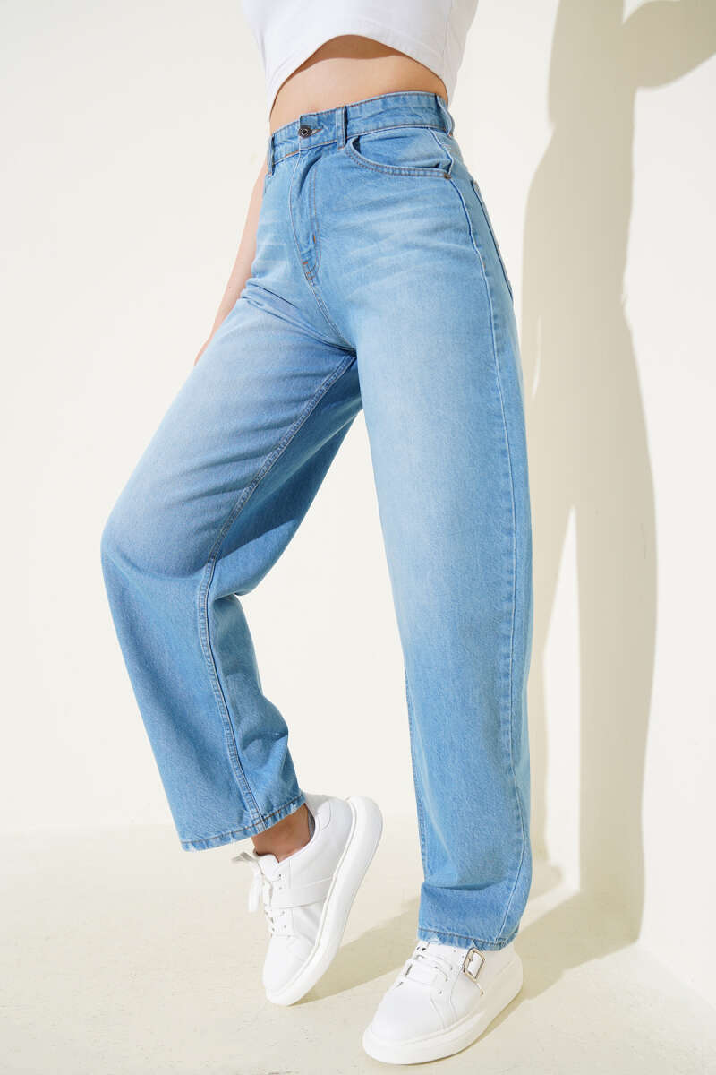 Loose Wide-Leg Baggy Jeans - Mid Blue