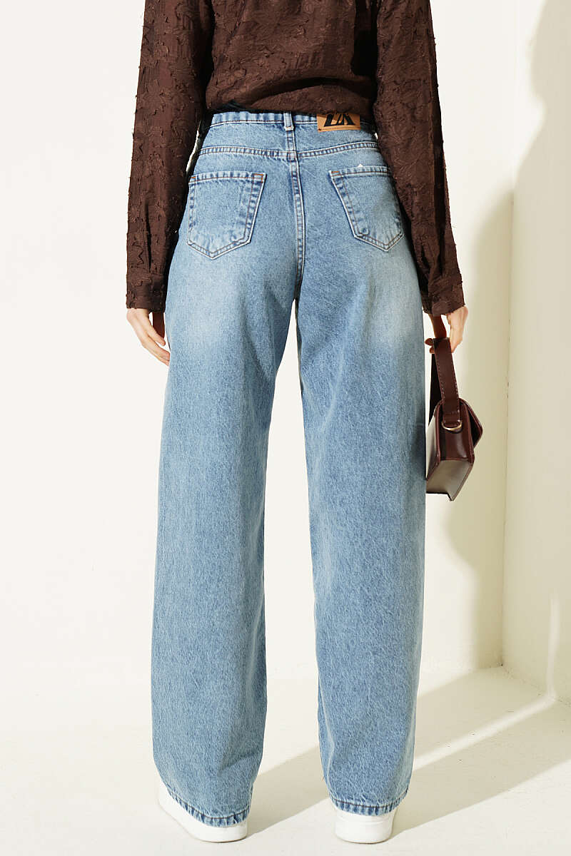 Loose Wide-Leg Denim Palazzo Pants - Light Blue