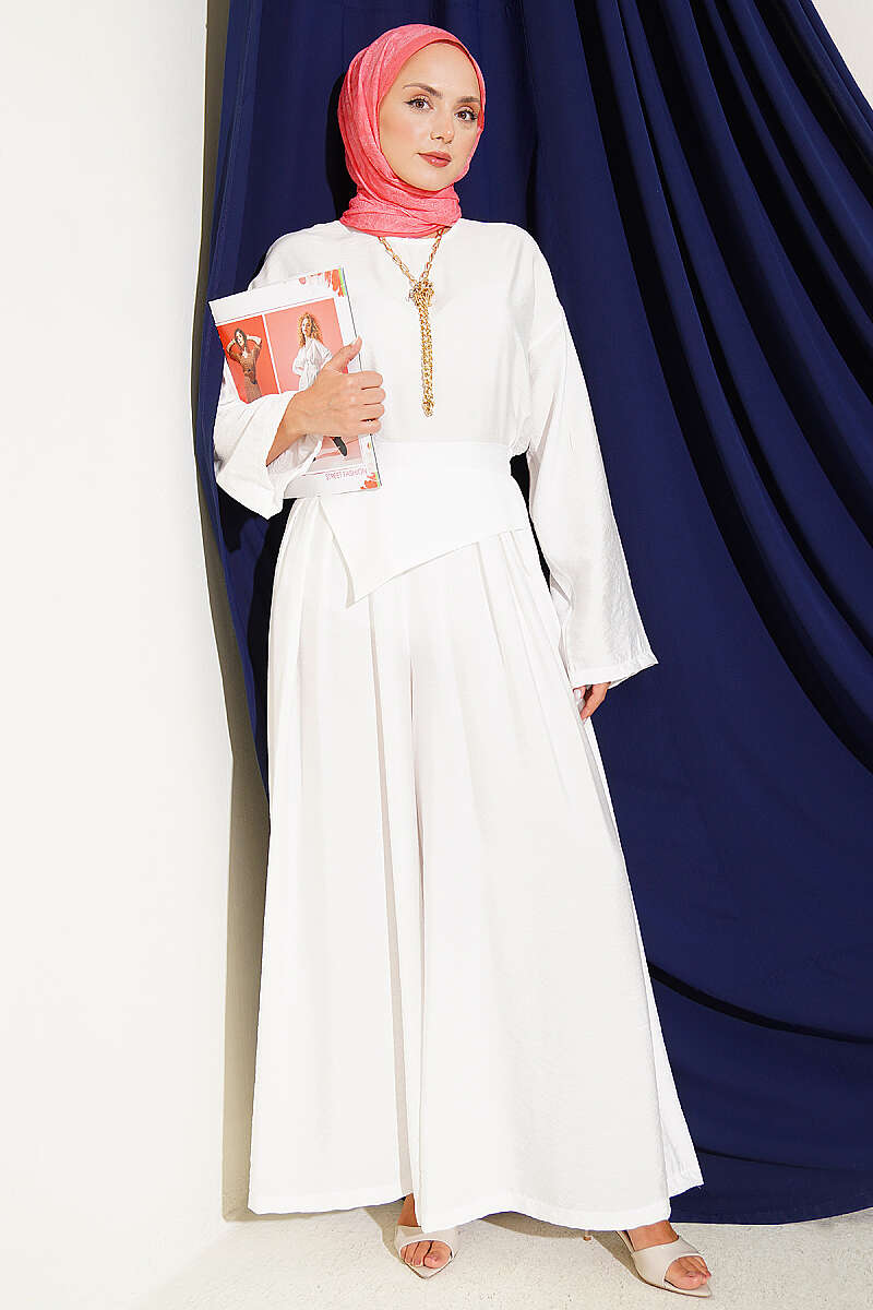 Two-Piece Set with Loose Trousers - Ecru