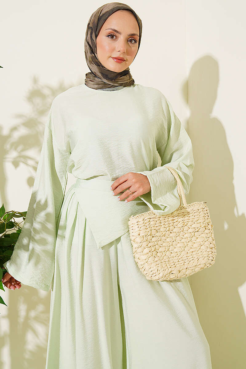 Two-Piece Set with Loose Trousers - Aqua Green