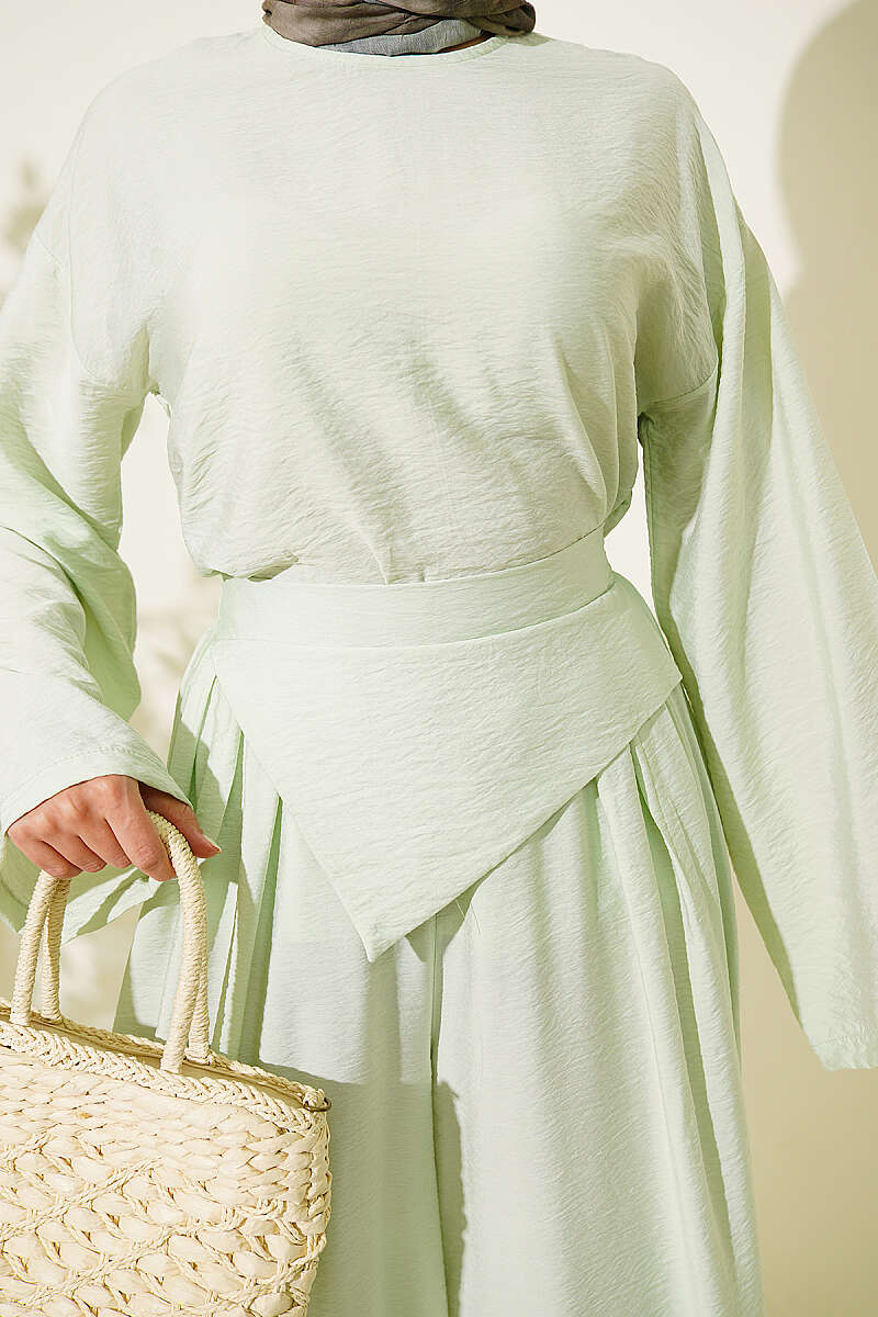 Two-Piece Set with Loose Trousers - Aqua Green