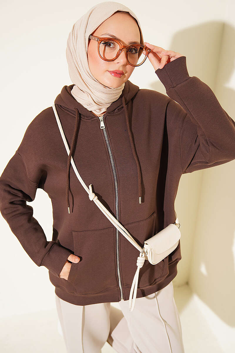 Brushed-Back Zip-Up Cardigan - Brown