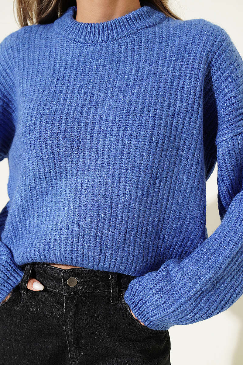 Short Soft Knit Sweater in Salonica Stitch - Indigo