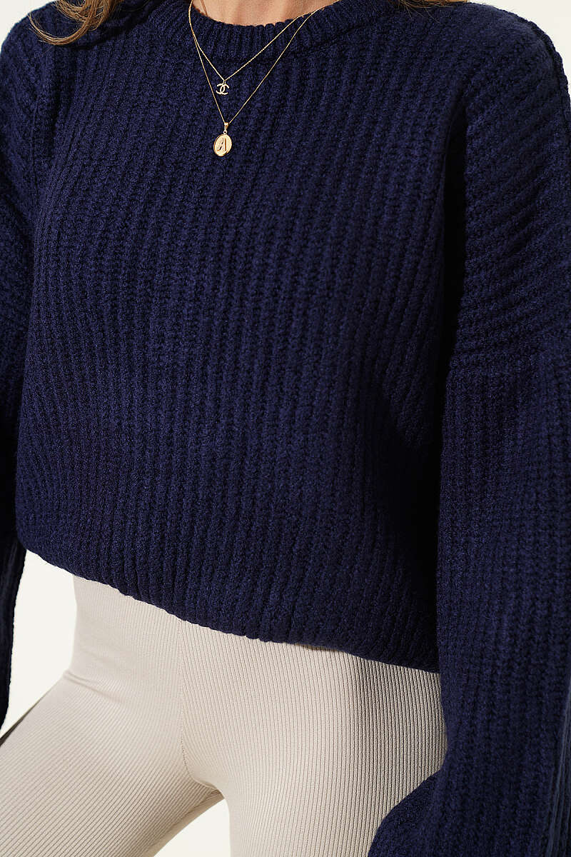 Short Soft Knit Sweater in Salonica Stitch - Navy