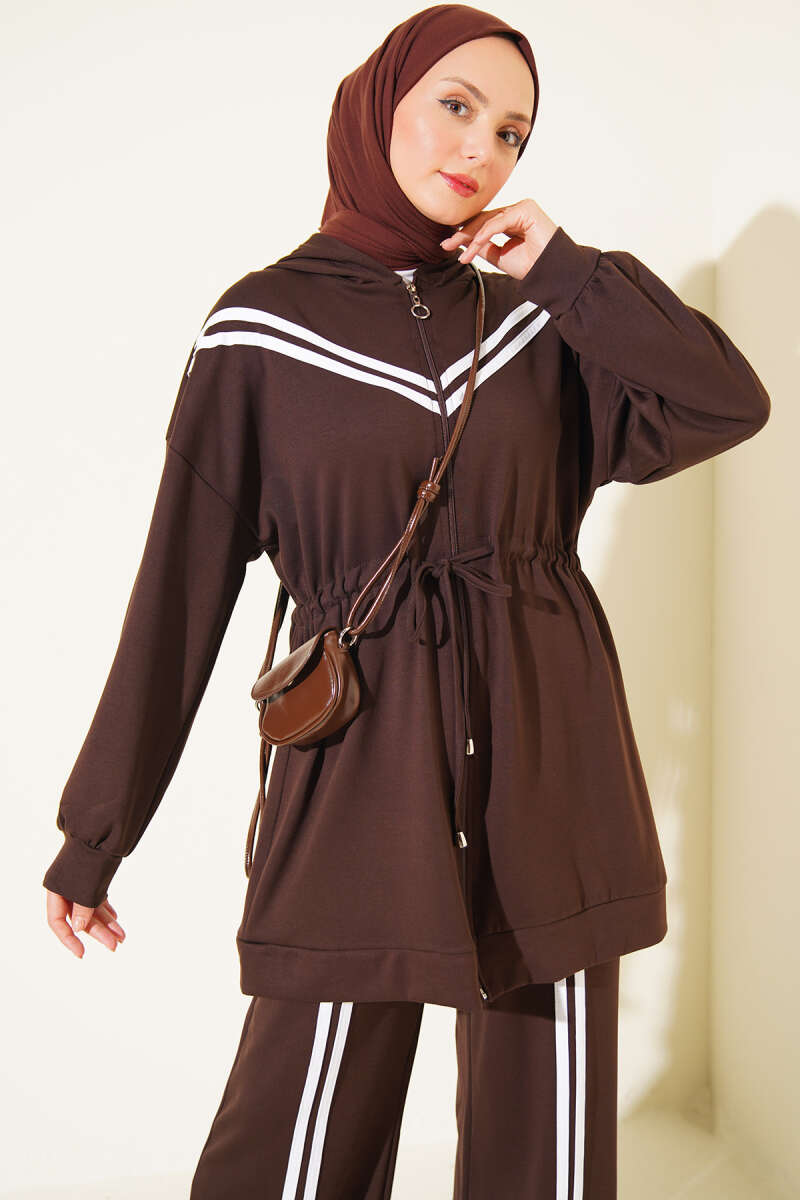Two-Piece Set with Stripe Trim and Drawstring Waist - Brown