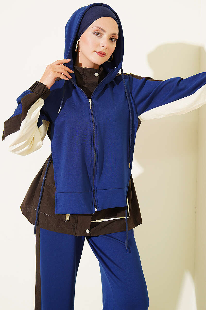 Sporty Two-Piece Set with Stripe Detail - Navy