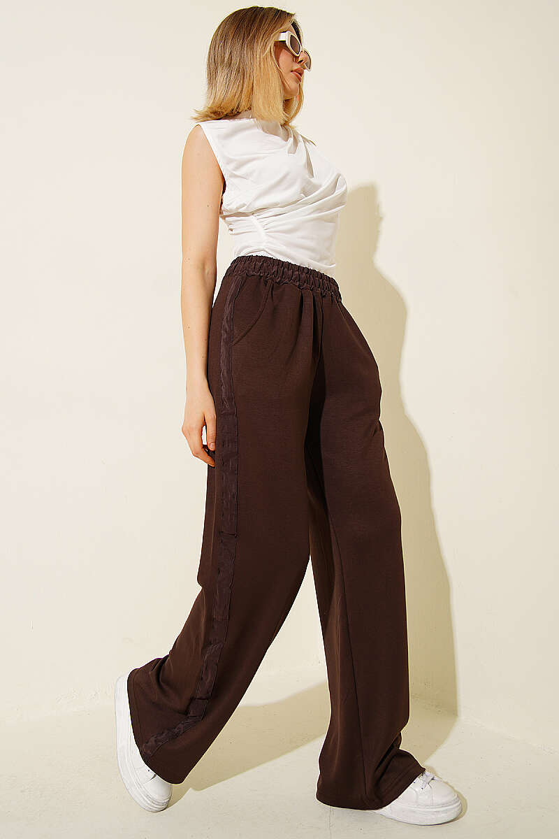 Trousers with Stripe Trim and Elastic Waist - Brown