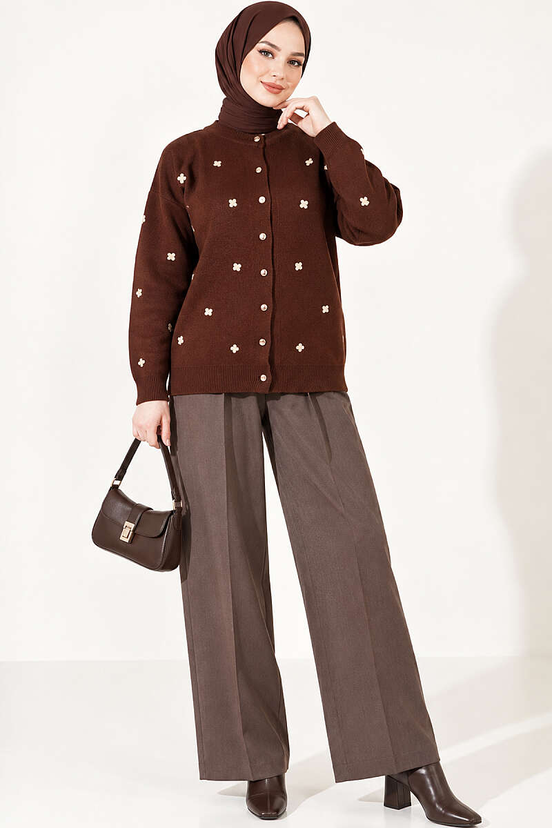Scattered Floral Embroidered Knit Cardigan - Brown