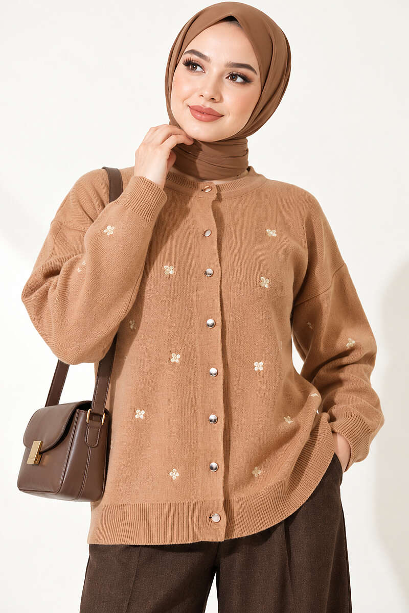 Scattered Floral Embroidered Knit Cardigan - Latte