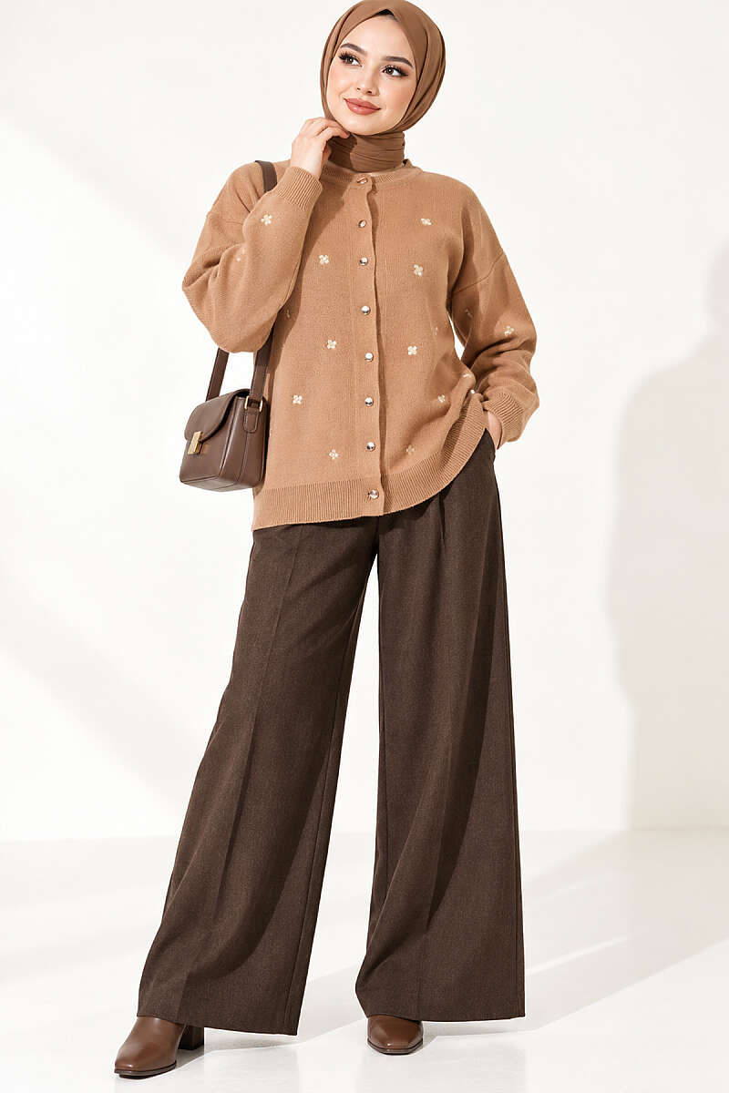Scattered Floral Embroidered Knit Cardigan - Latte