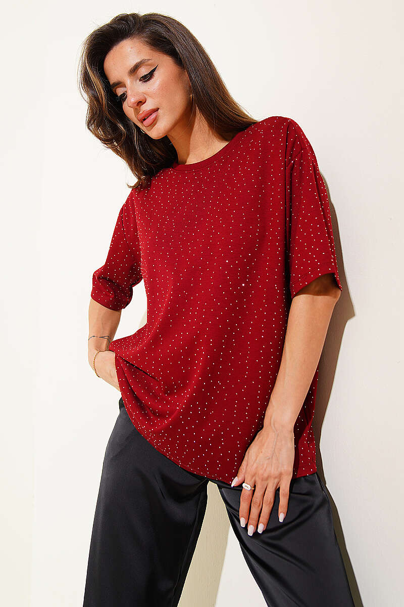 Basic T-Shirt with Scattered Stones - Burgundy