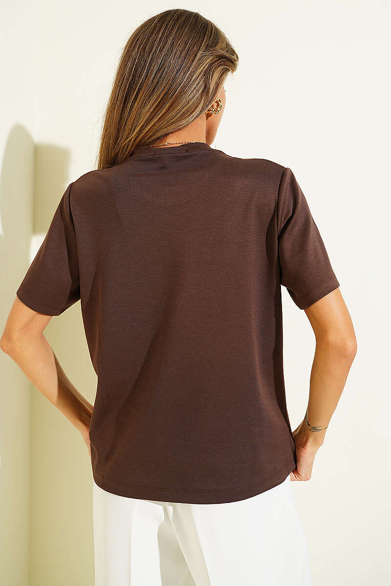 Shouke Embossed T-Shirt - Brown