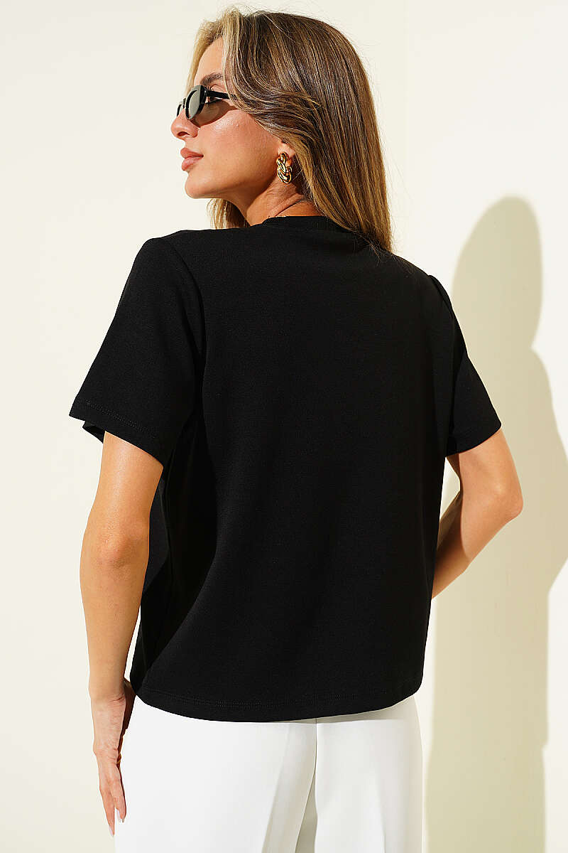 Shouke Embossed T-Shirt - Black