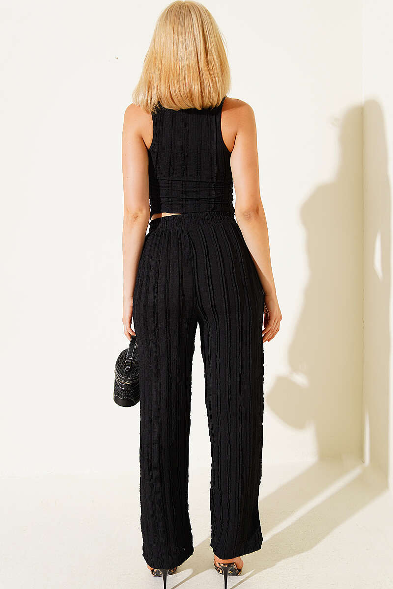 Sleeveless Crew-Neck Two-Piece Set - Black