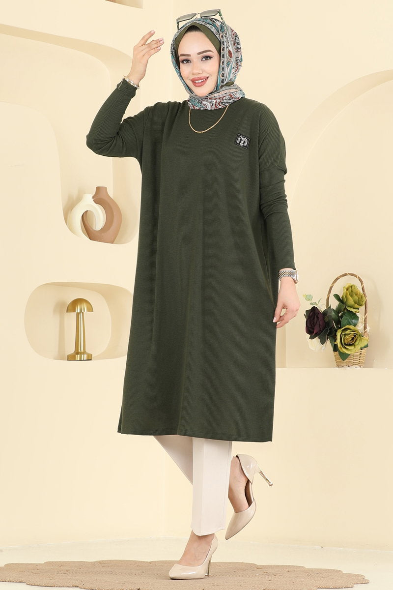Elegant Twisted Knit Tunic with Emblem - Khaki
