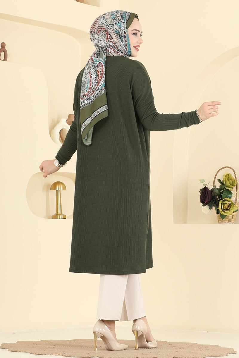 Elegant Twisted Knit Tunic with Emblem - Khaki