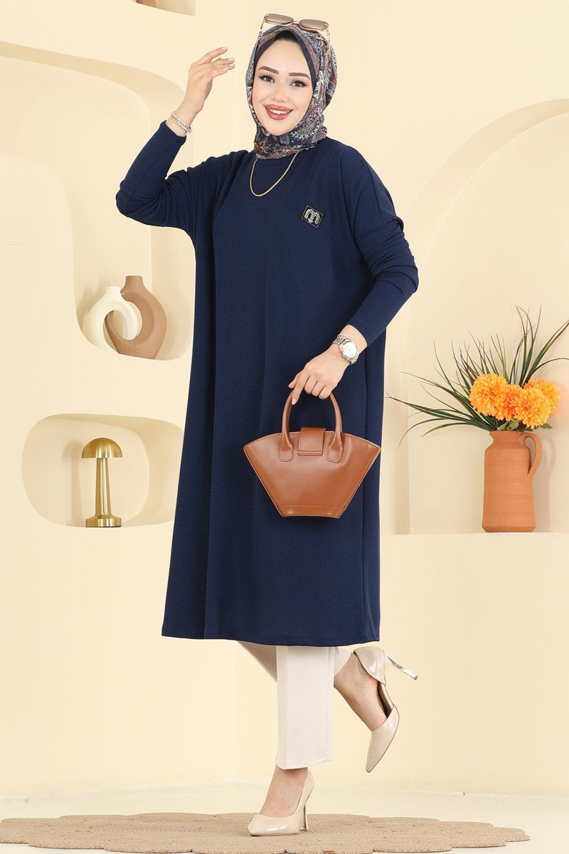 Elegant Twisted Knit Tunic with Emblem - Navy