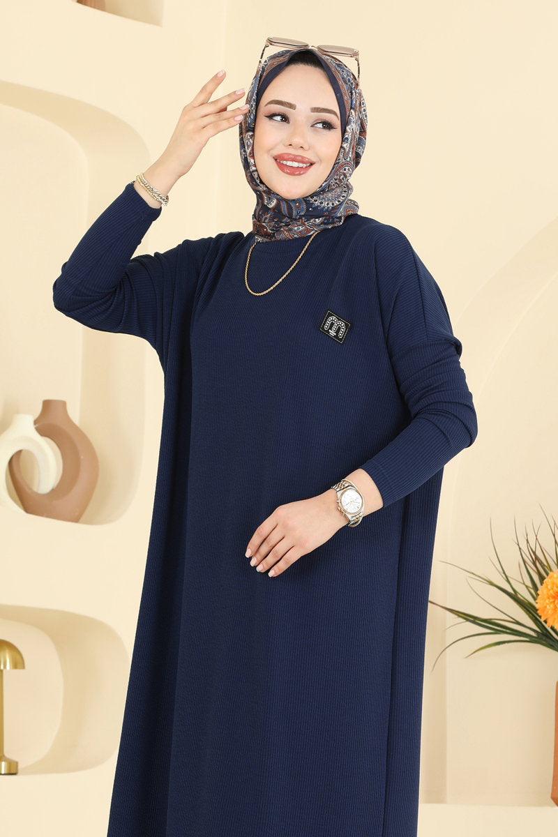 Elegant Twisted Knit Tunic with Emblem - Navy