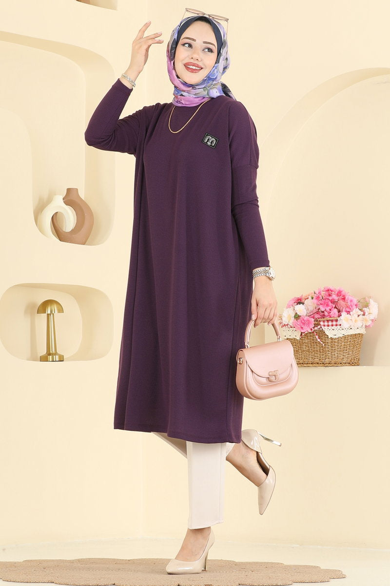 Elegant Twisted Knit Tunic with Emblem - Purple