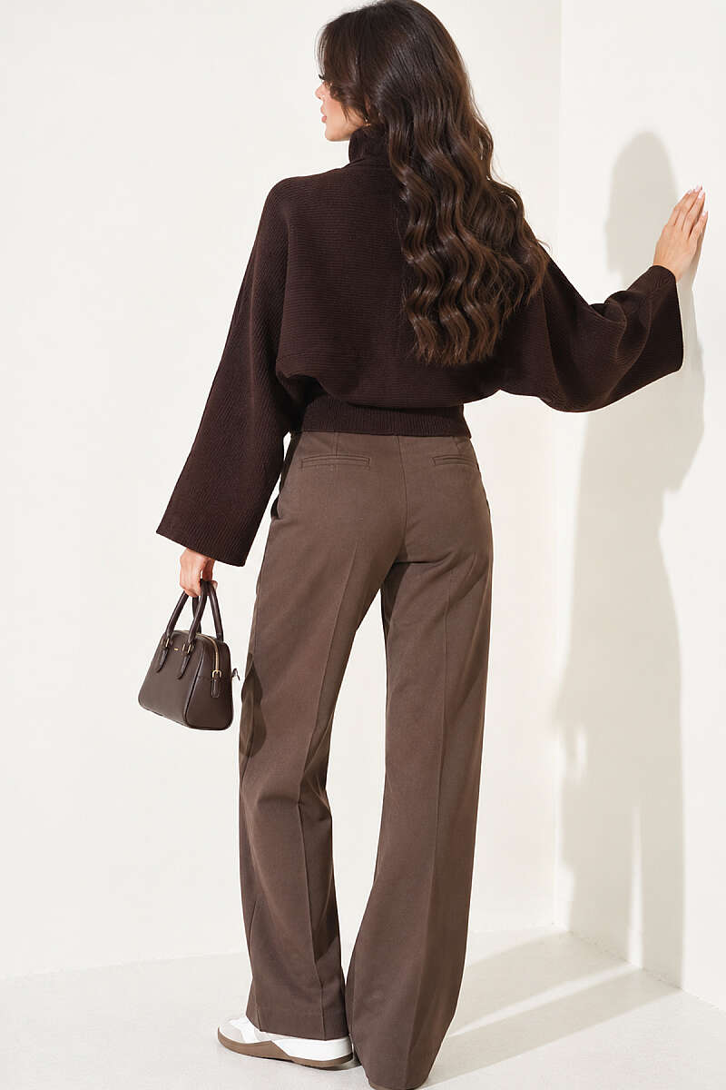Open-Back Knit Blouse - Brown