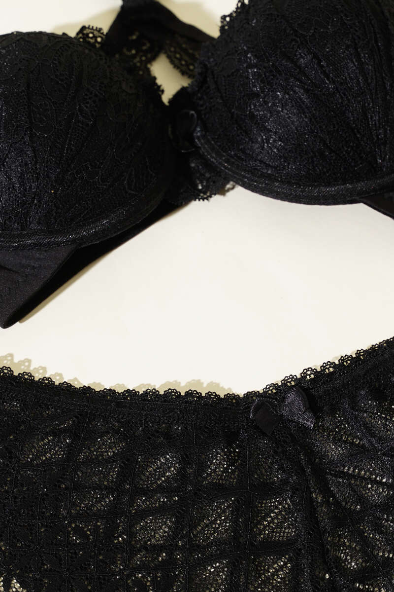 Padded Bra Set with Criss-Cross Lace Back - Black