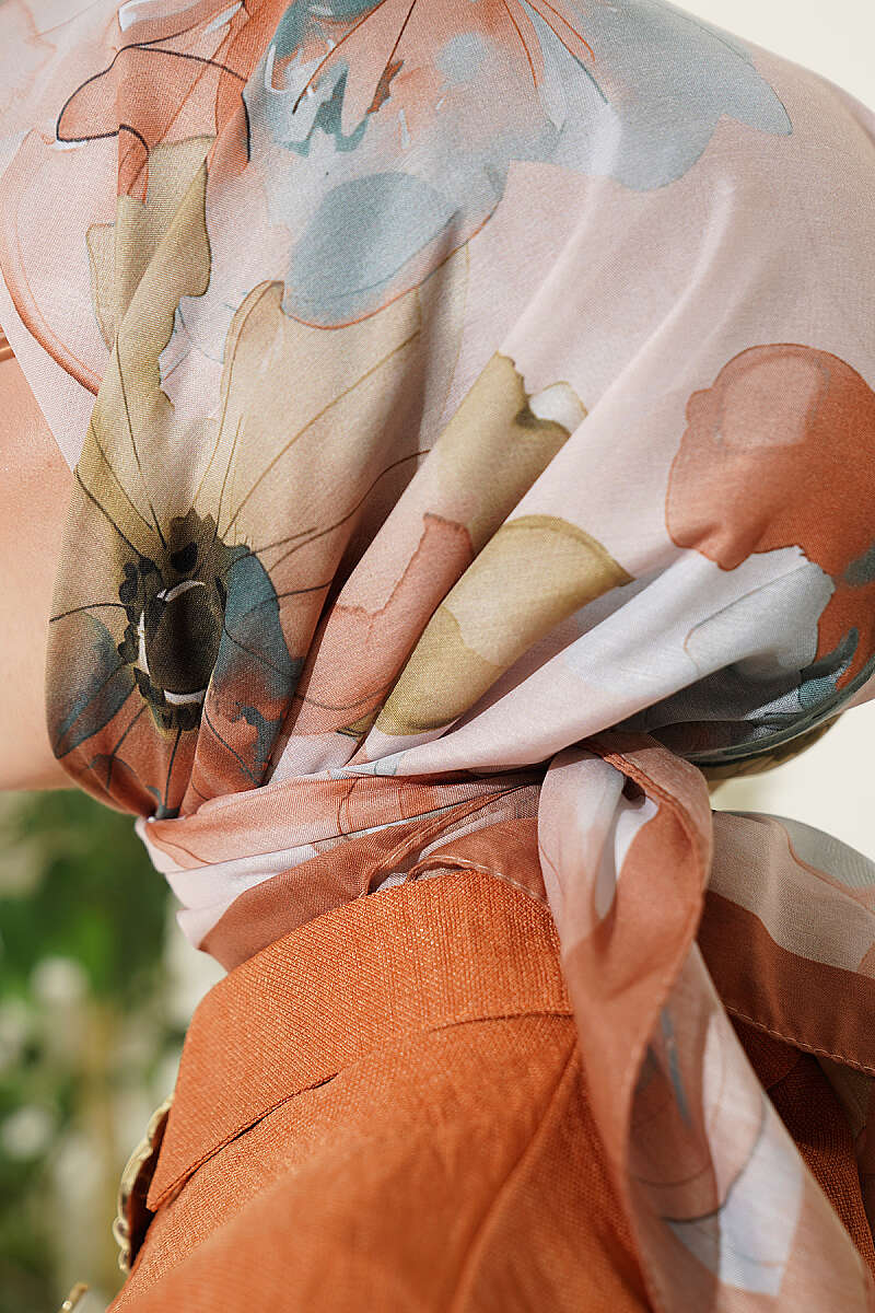 Soft Floral Print Scarf - Camel