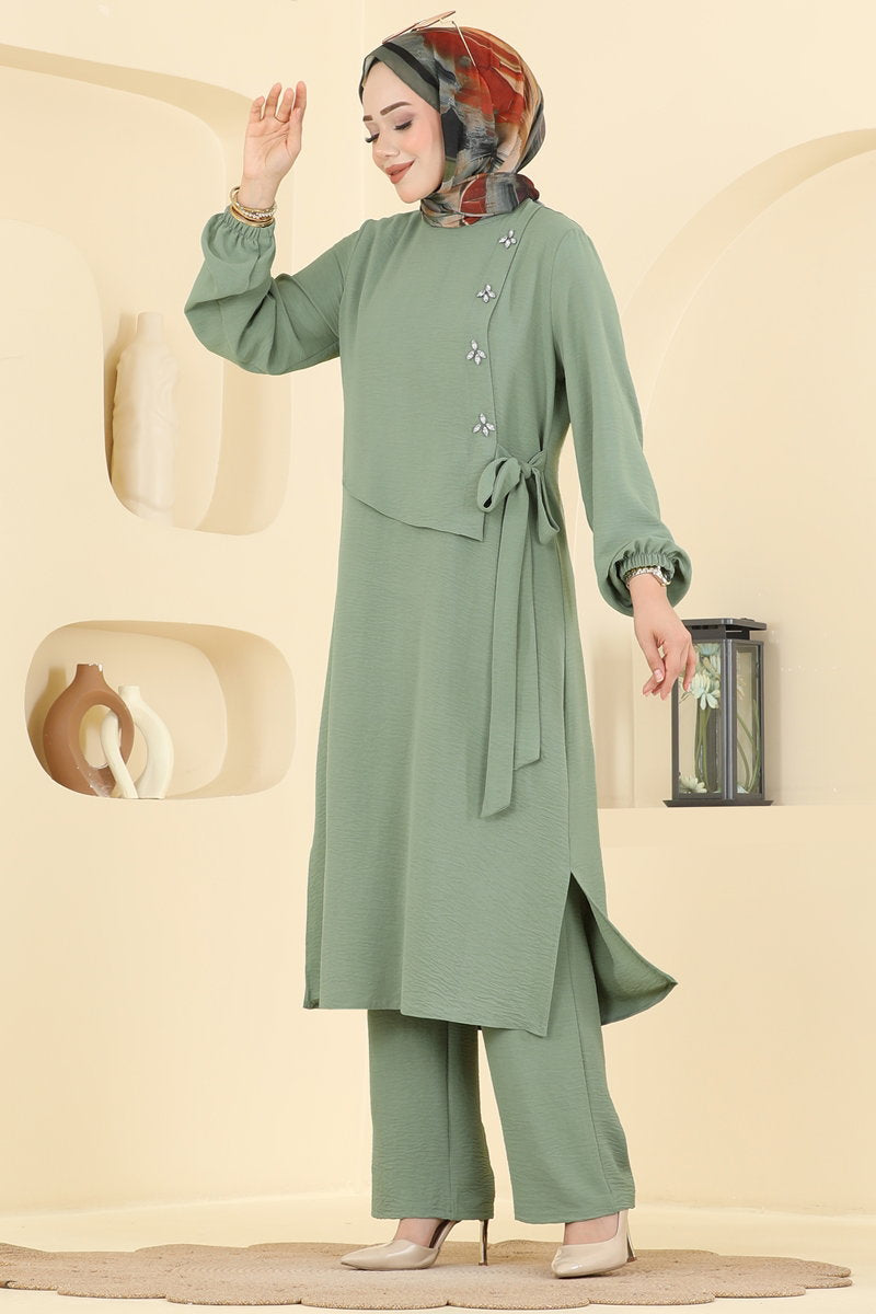 Aerobin Two-Piece Tie Set with Stones - Almond Green