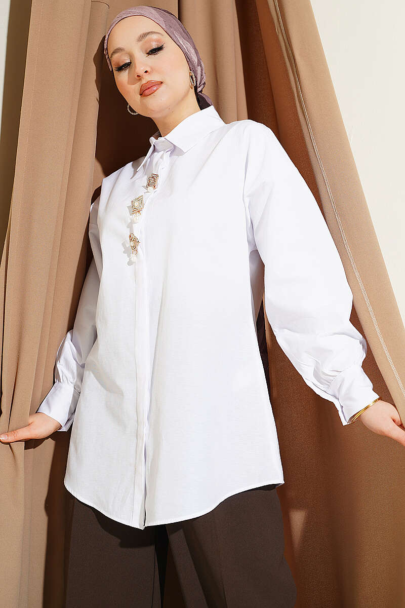 Concealed-Button Shirt with Stone Brooch - White