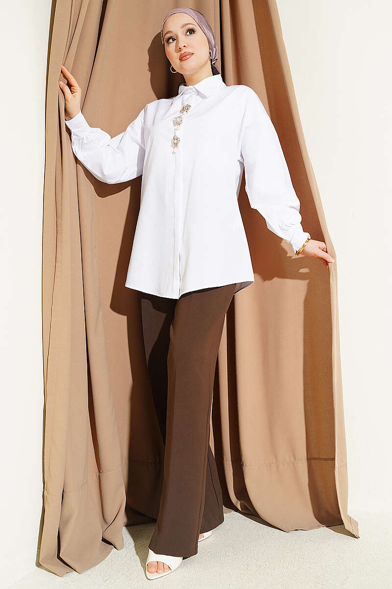Concealed-Button Shirt with Stone Brooch - White