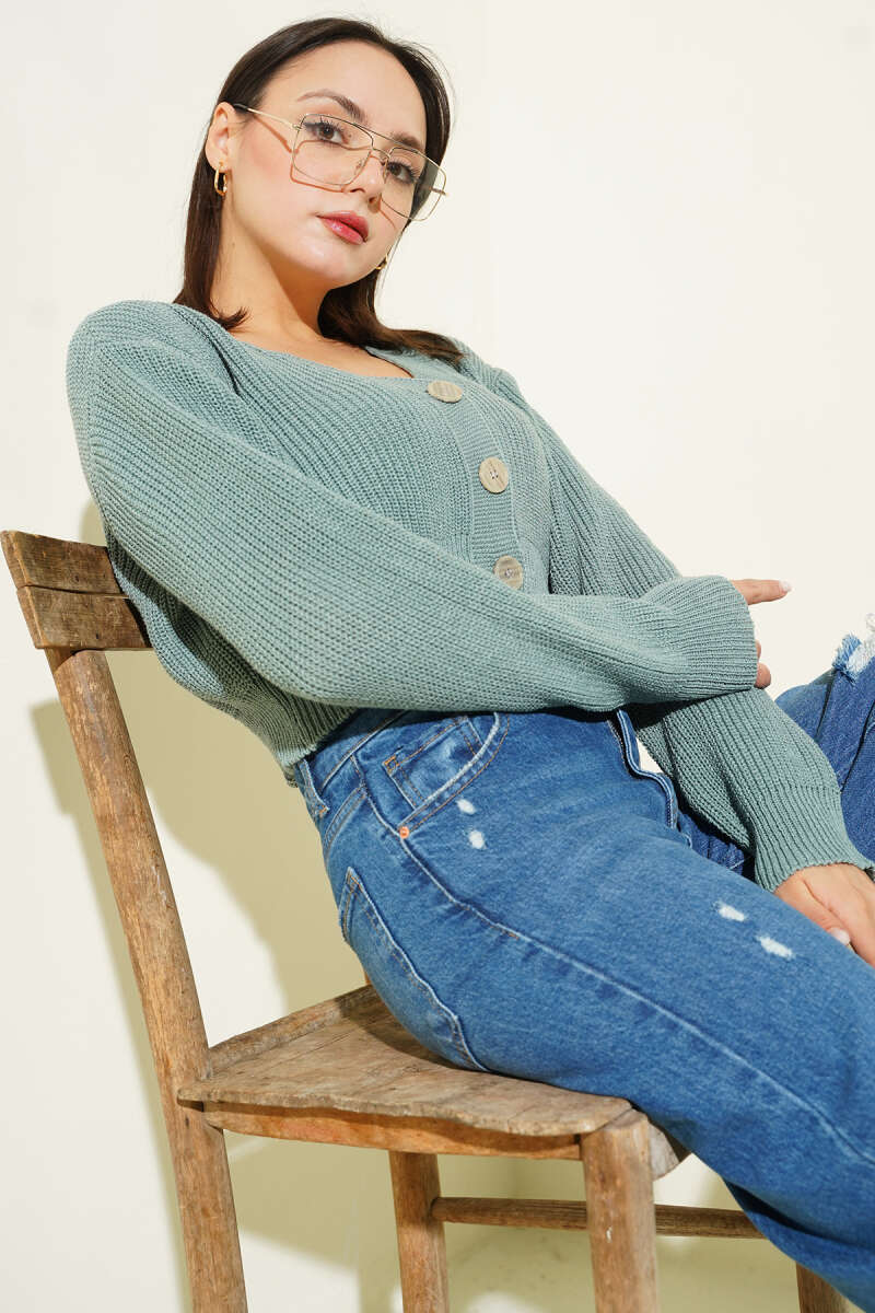 Three-Button Knit Crop Cardigan - Almond Green