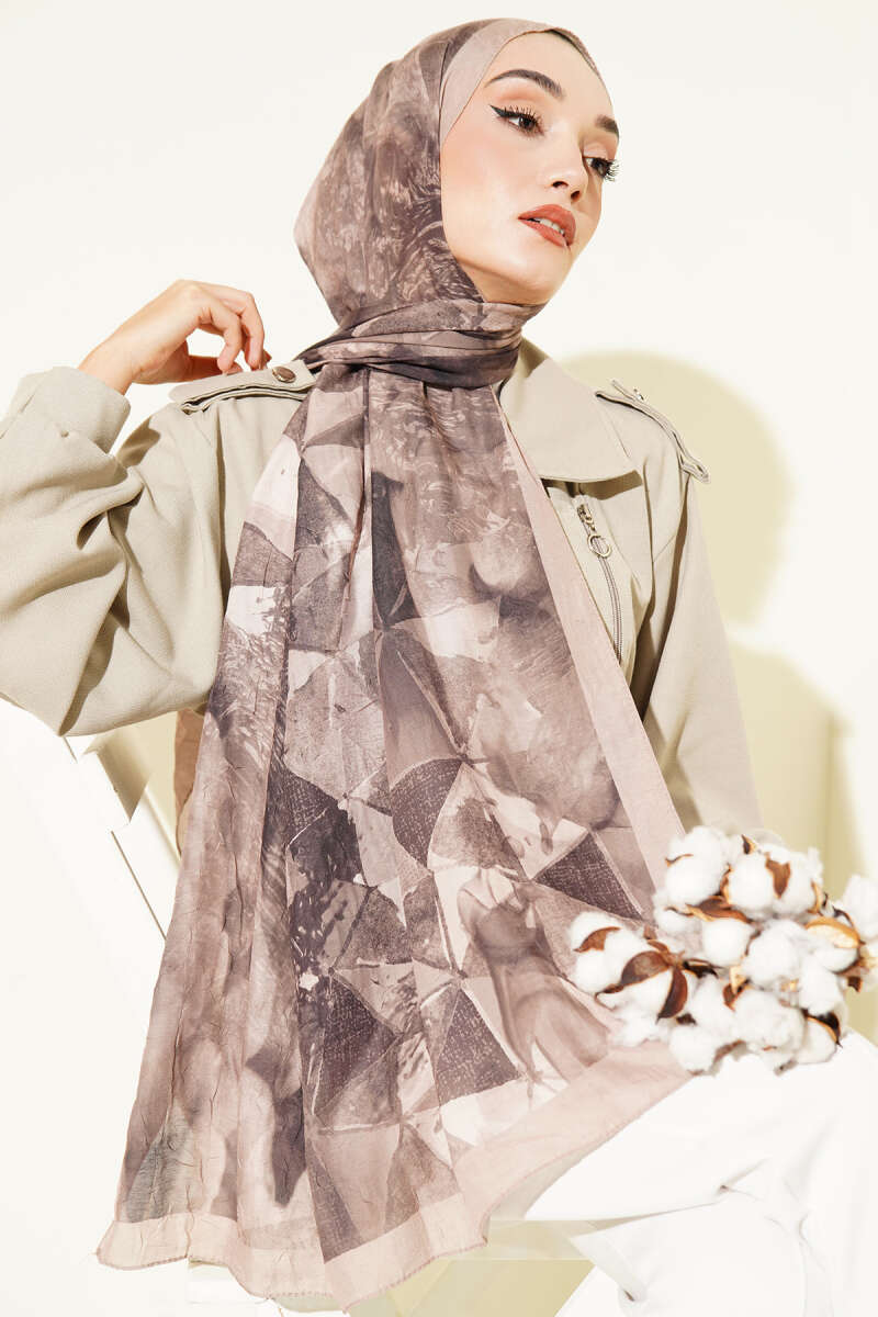 Triangle Print Bamboo Crinkle Shawl - Beige