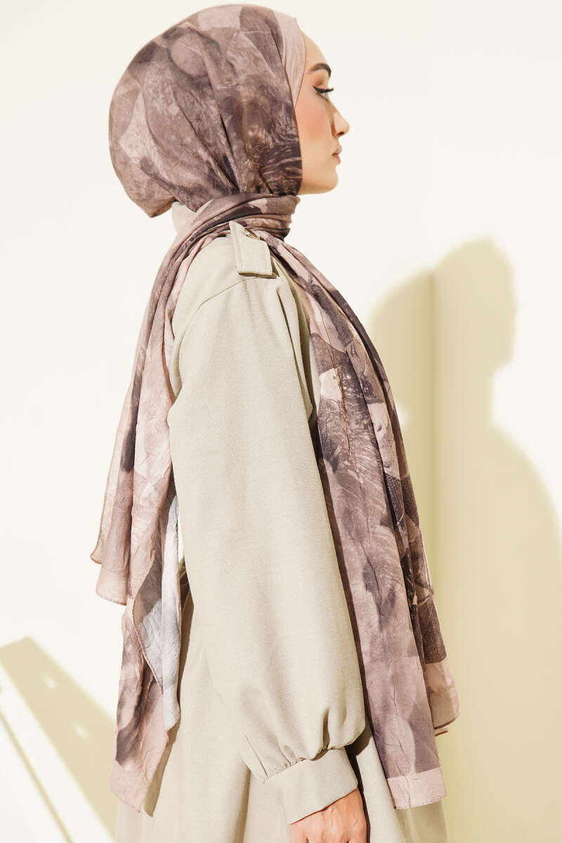 Triangle Print Bamboo Crinkle Shawl - Beige