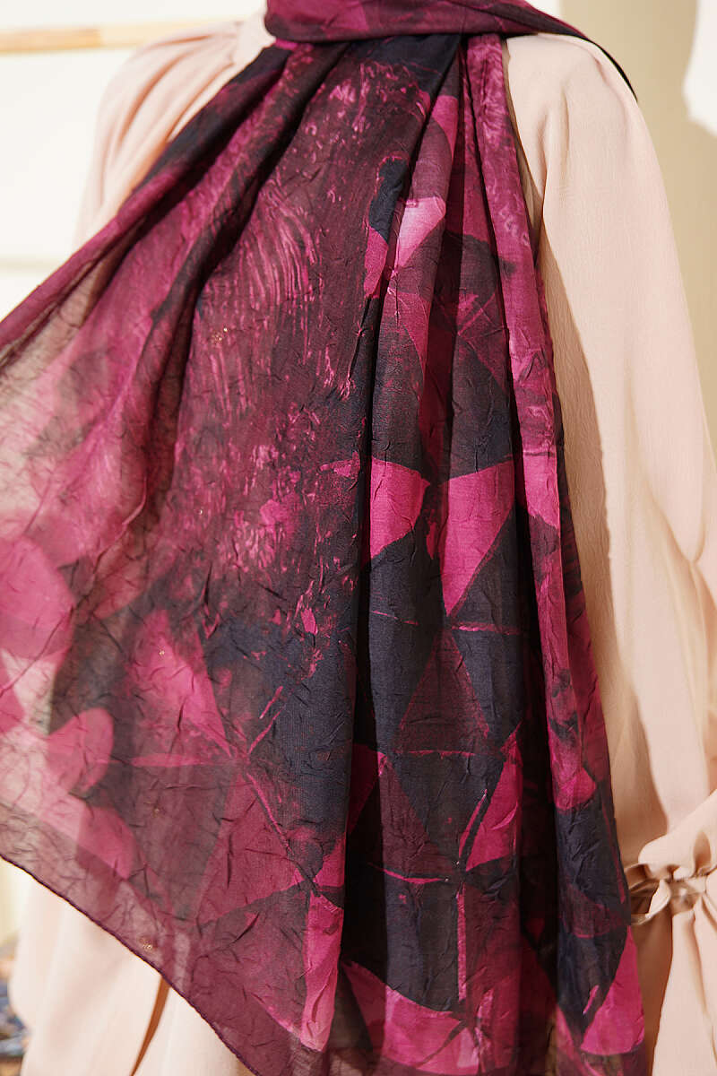 Triangle Print Bamboo Crinkle Shawl - Burgundy