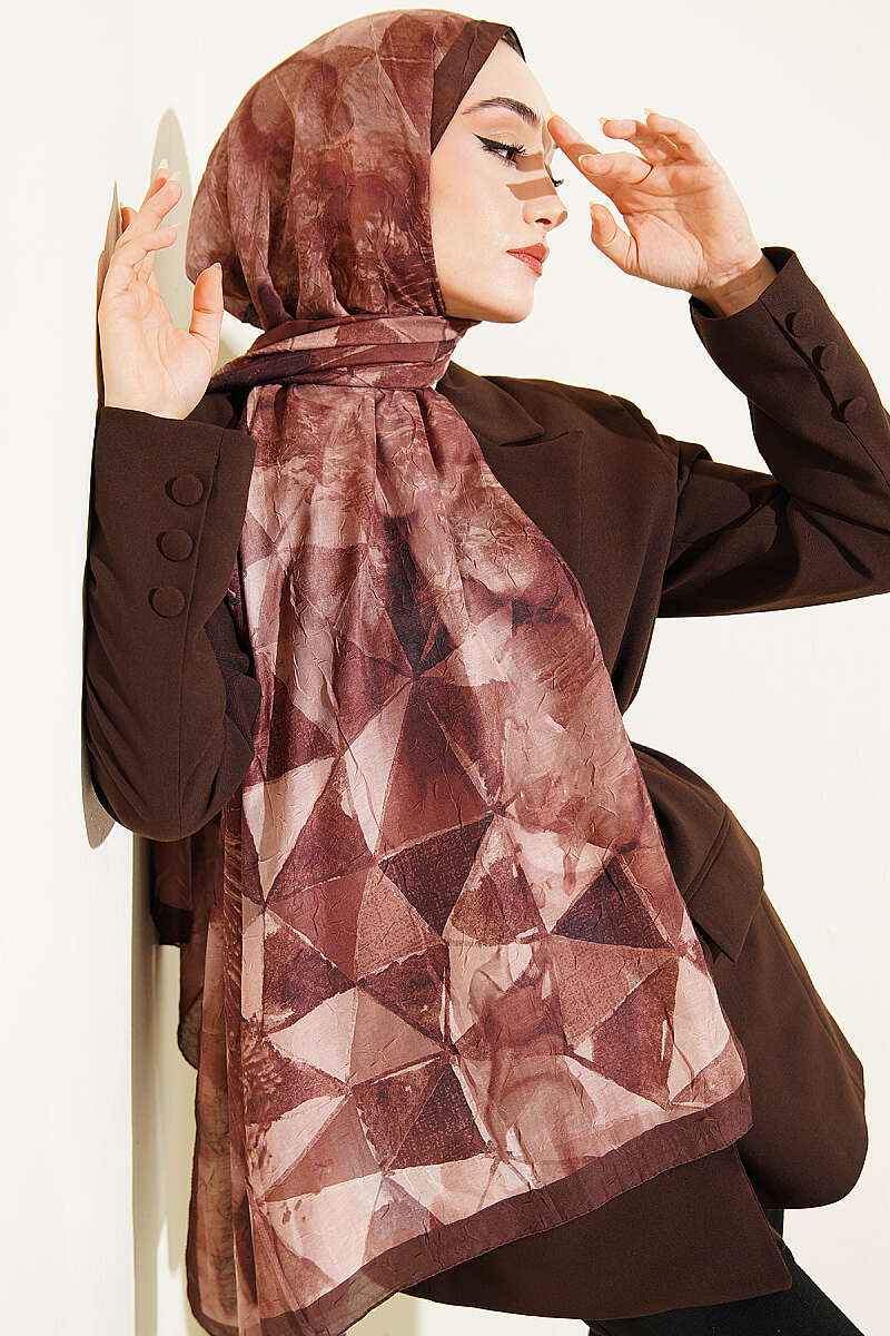 Triangle Print Bamboo Crinkle Shawl - Brown