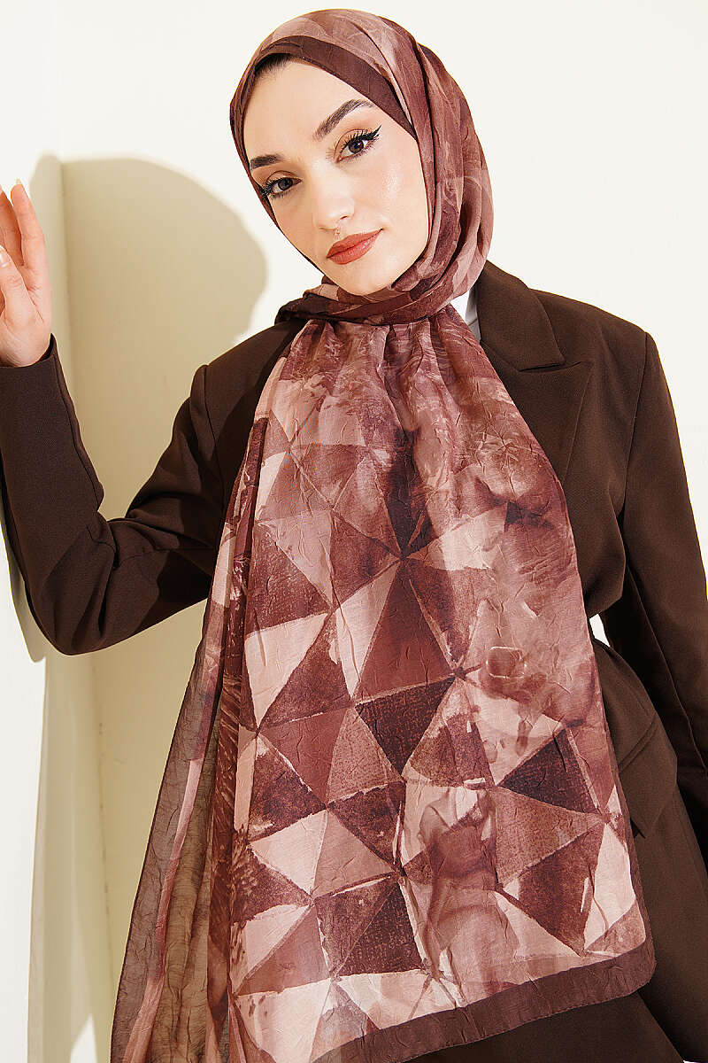Triangle Print Bamboo Crinkle Shawl - Brown