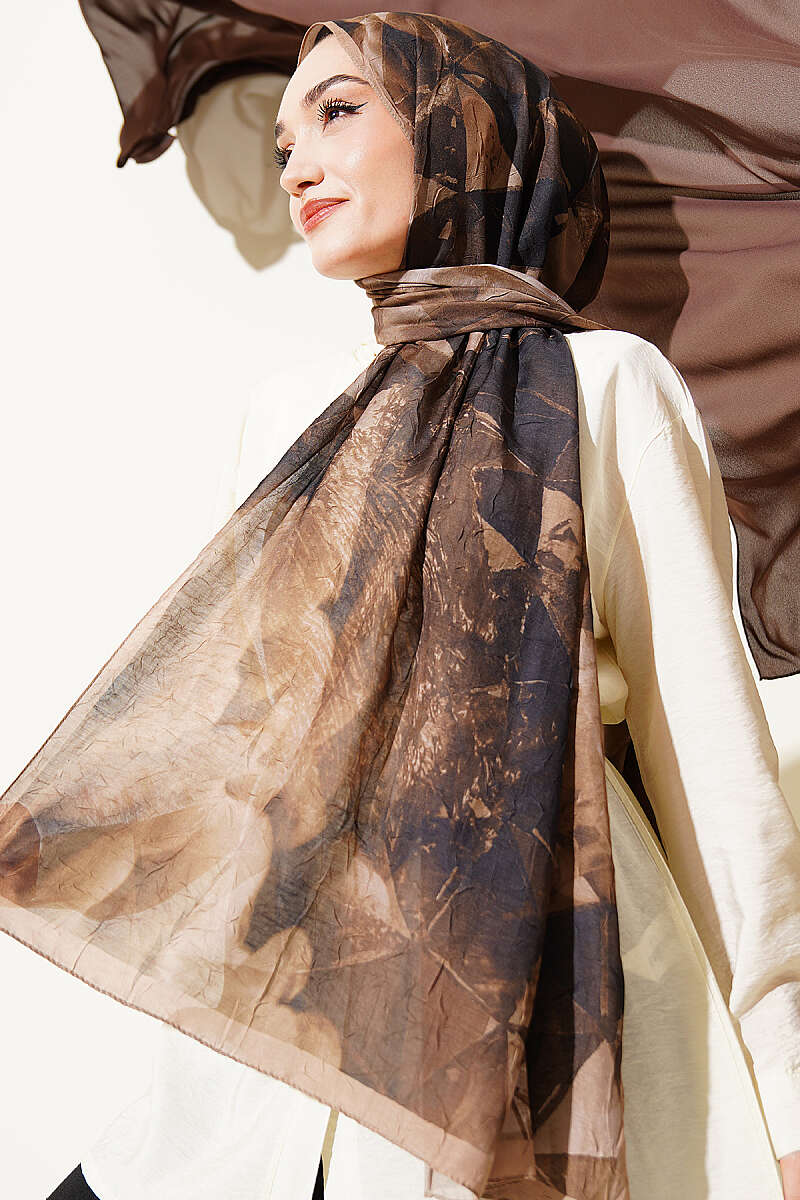 Triangle Print Bamboo Crinkle Shawl - Sand