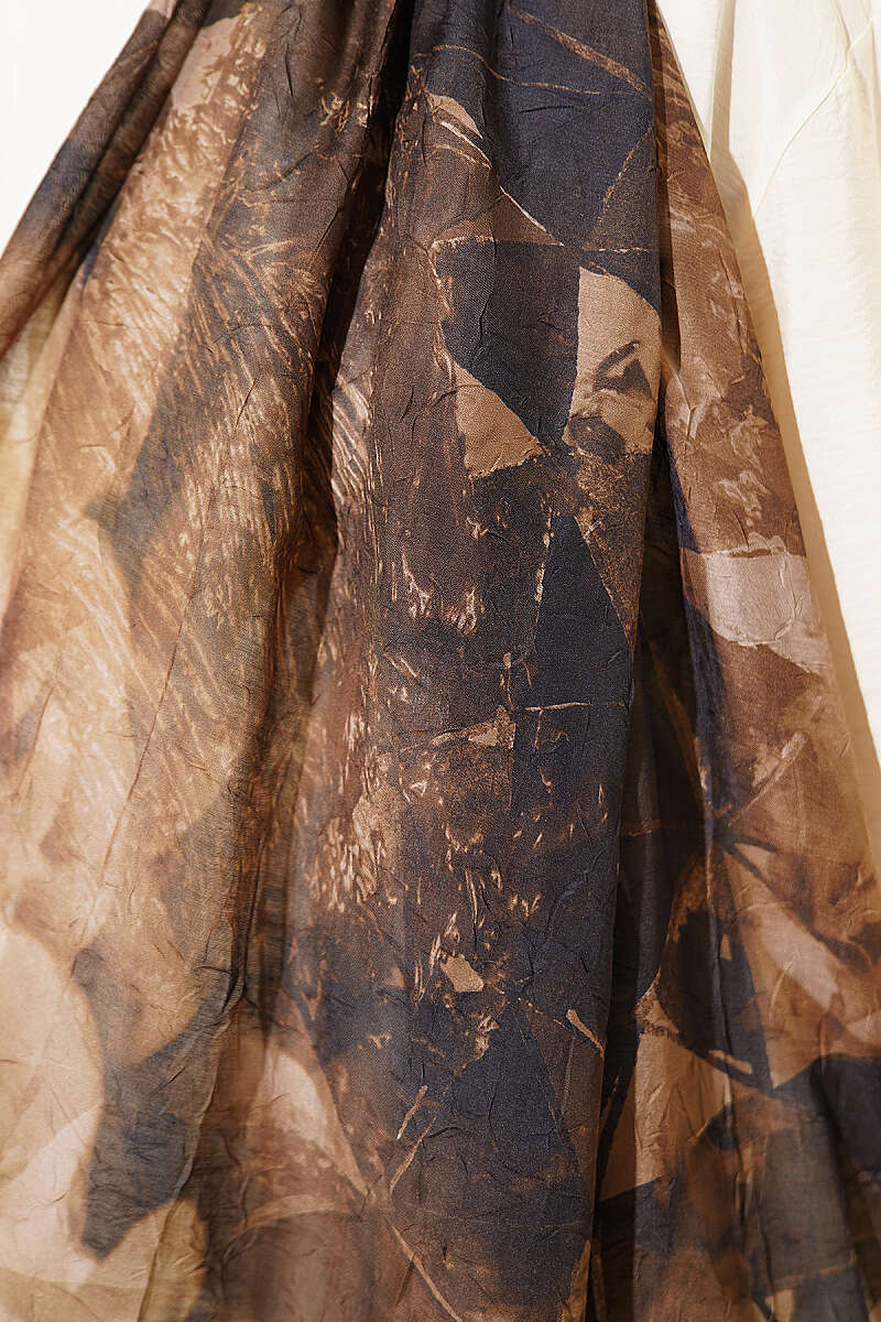 Triangle Print Bamboo Crinkle Shawl - Sand