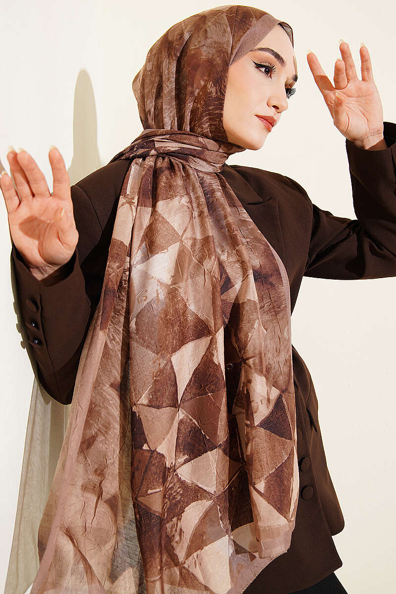 Triangle Print Bamboo Crinkle Shawl - Latte