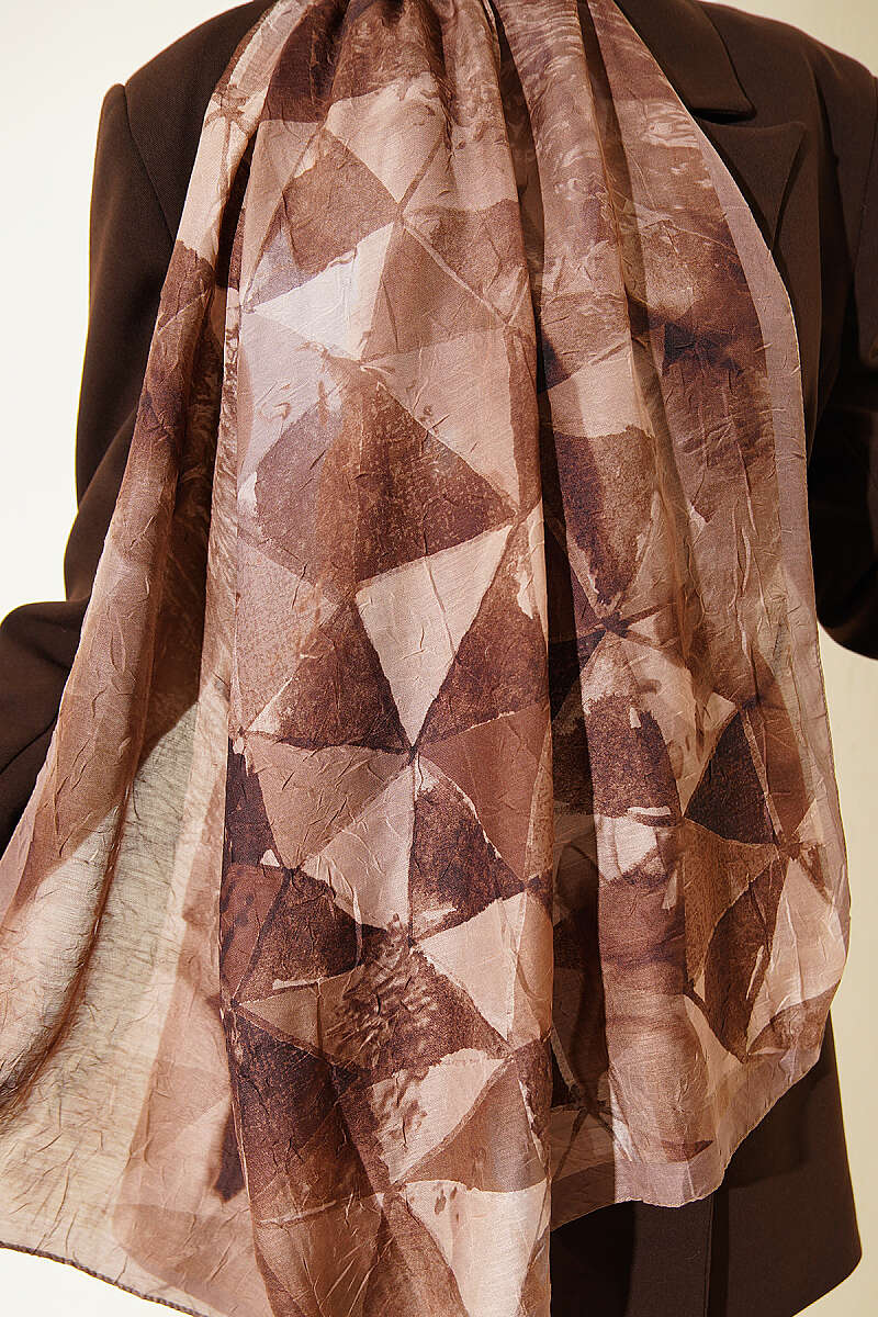 Triangle Print Bamboo Crinkle Shawl - Latte
