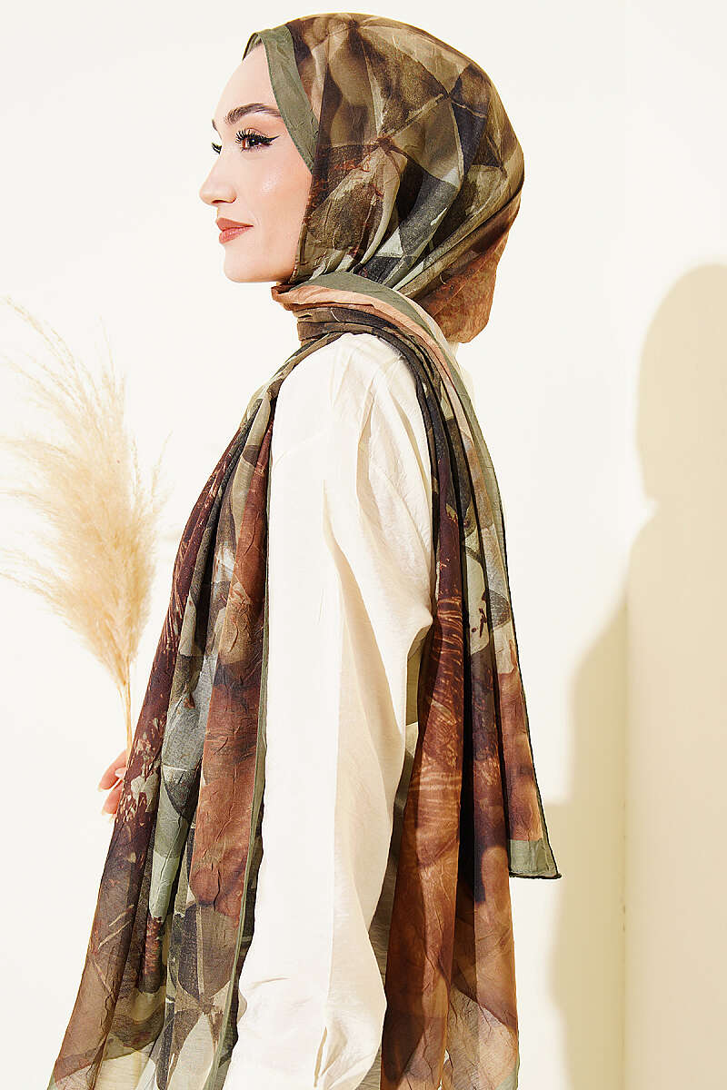 Triangle Print Bamboo Crinkle Shawl - Green