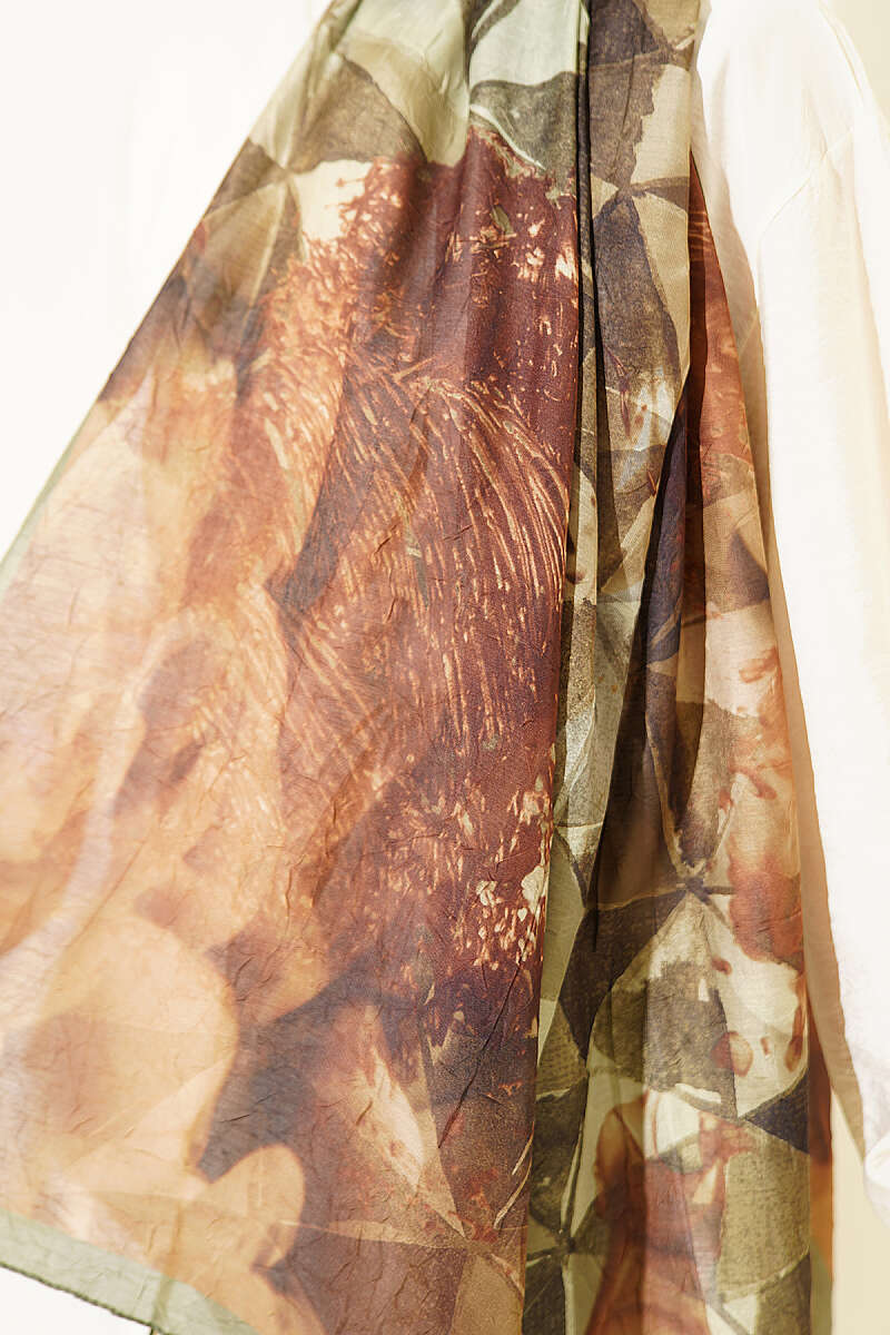 Triangle Print Bamboo Crinkle Shawl - Green