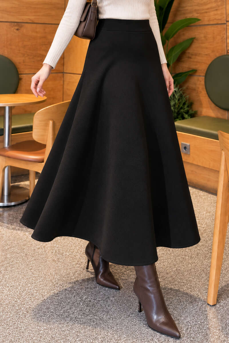 Long Scuba Skirt - Black
