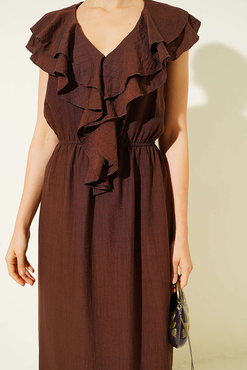 Sleeveless V-Neck Ruffle Midi Dress - Brown
