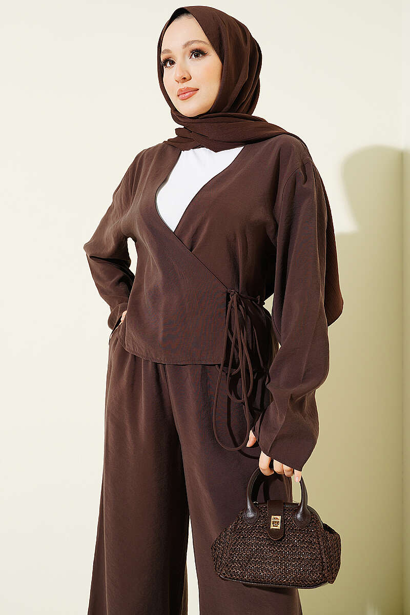 V-Neck Tie Two-Piece Set - Brown