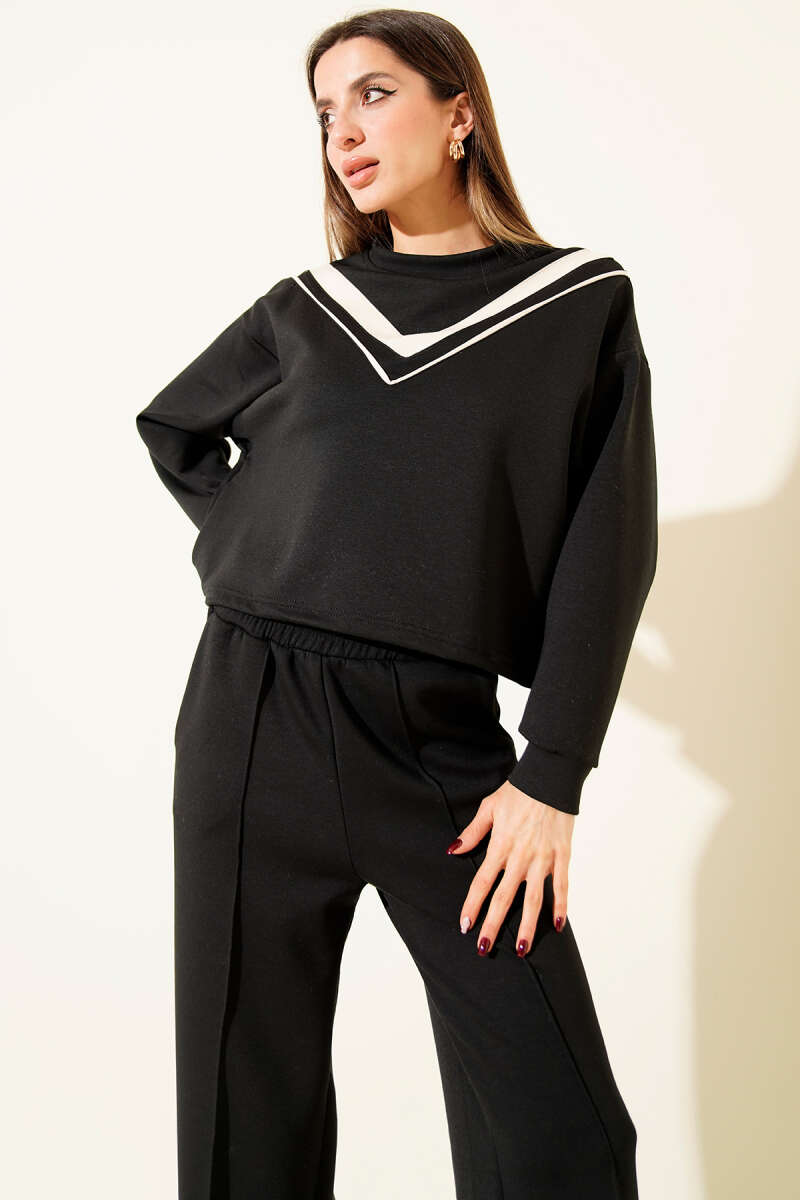 V-Neck Striped Sweatshirt Set - Black