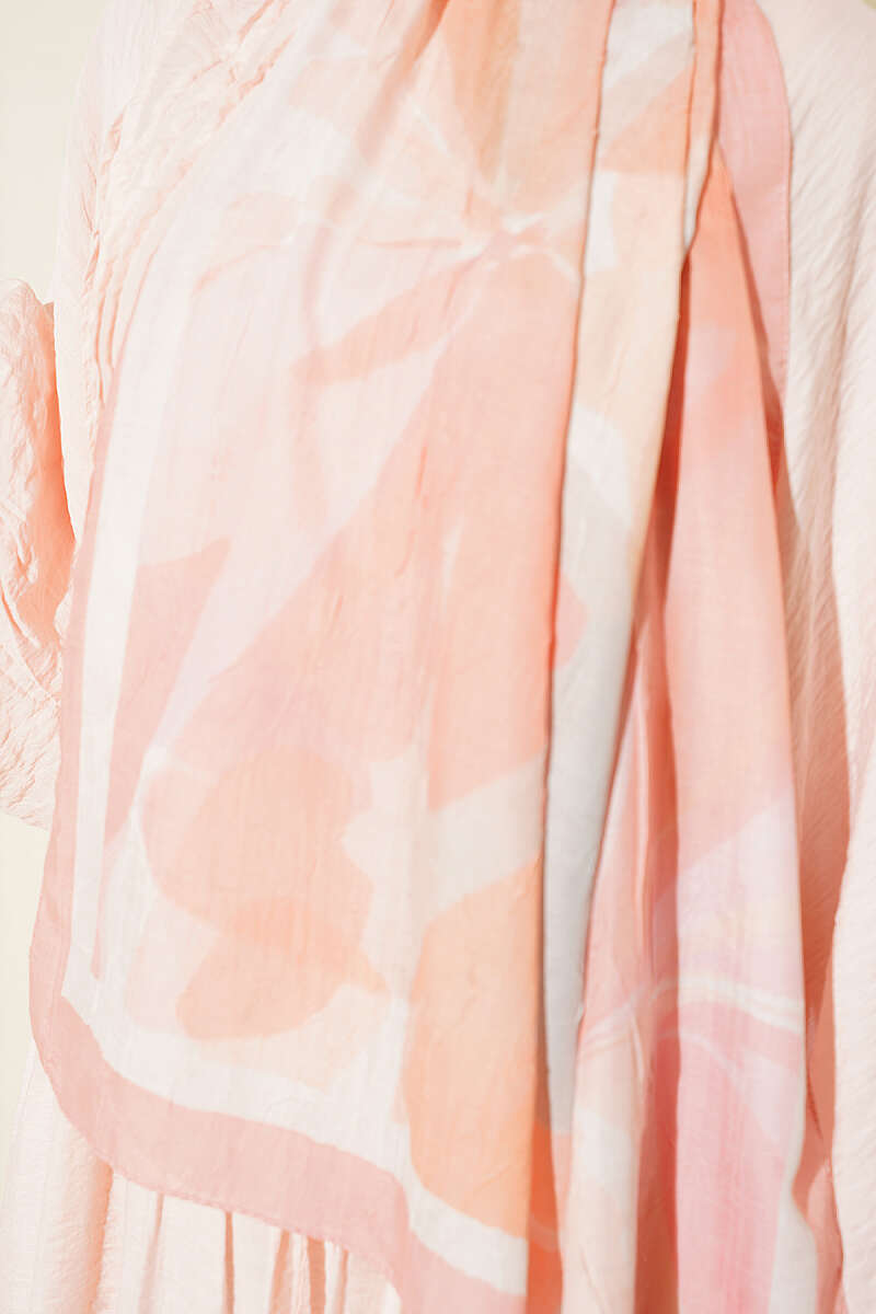 Vera Bamboo Crinkle Shawl - Salmon