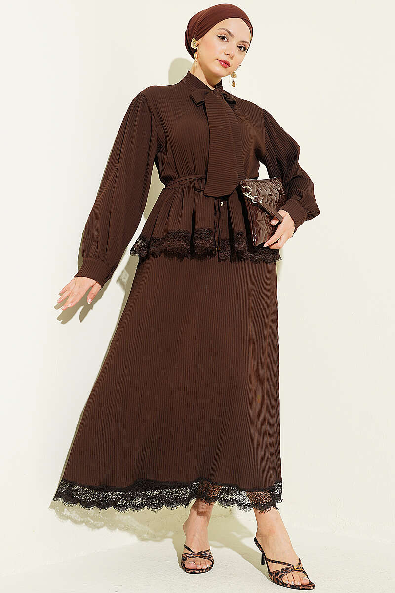 Ribbed Guipure Skirt Set with Lace-Up Collar - Brown